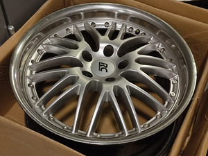 18" 5x110 , 5x108 RC Design randiga valuveljed (2 foto / 10)