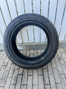 Pirelli rehvid 235/50 R19 V 99 (5 foto / 5)