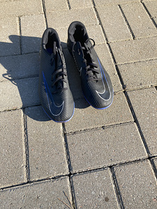 Jalgpalli tossud, nike, eur 41 (1 foto / 4)