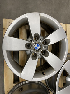 BMW valuveljed 16 tolli (4tk) (1 foto / 3)