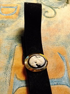 CAMEE KAULAKORU PEHMEÄÄ SAMETTIA (2 valokuva sivusta 3)