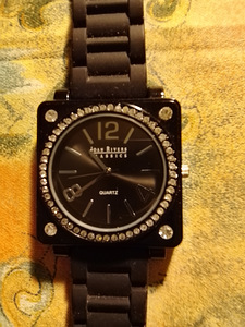 JOAN RIVER RANNEKELLO MUSTA RANNEKE (1 valokuva sivusta 3)