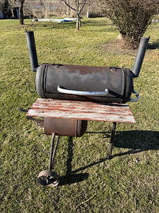 Grill (1 foto / 5)