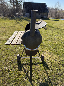 Grill (4 foto / 5)