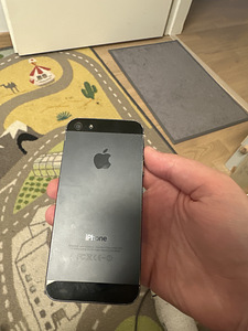 iPhone 5 16GB (2 foto / 7)