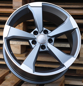 R18x8  5X112  ET  35  66.5  XE351  (BY1491)  Grey Polished Half Matt (MGHM)  For AUD  (P1) (1 foto / 1)