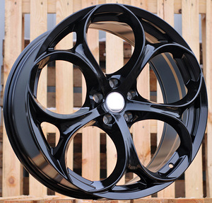 R19x8  5X110  ET  33  65.1  L1664  (YF5707)  Black (BL)  For ALFA  (Z5)  (HYBRID FORGED (ET32)) (1 foto / 1)