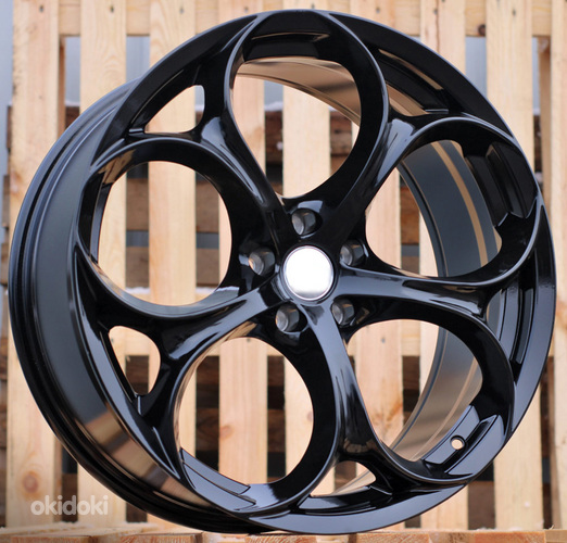 R19x8  5X110  ET  33  65.1  L1664  (YF5707)  Black (BL)  For ALFA  (Z5)  (HYBRID FORGED (ET32))