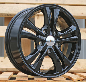 R15x6  5X114.3  ET  42  67.1  L1061  Black (BL)  For RACIN  (Z5) (1 foto / 1)