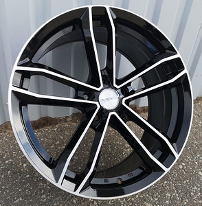 R18x8  5X100  ET  40  73.1  D5276  Black Polished (MB)  For RACIN  (K4)  ((AKC 85 Eur) Style PDW) (1 фото из 1)