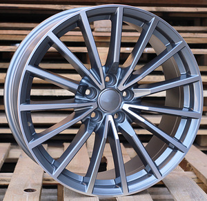R18x8  5X112  ET  35  66.5  B5246  Grey Polished+Powder Coating (MGPC)  For AUD  (P+K2) (1 foto / 1)