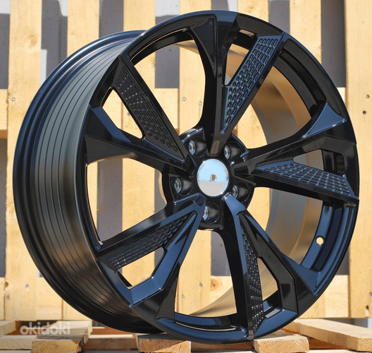 R18x8  5X112  ET  40  66.5  B1566  (FBX008)  Black (BL)  For AUD  (Z6)  (HYBRID FORGED)