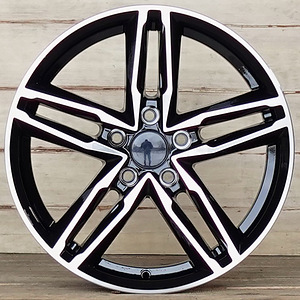 R18 VIPER KOLN Black polish 18x7.5 5x112 (1 foto / 1)