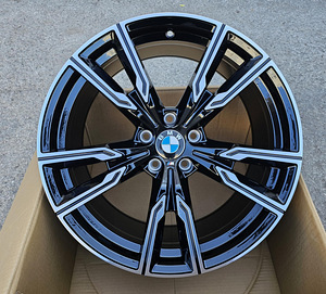 R20 BMW 5x112 G seeria x5 x6 x7 AMZ HP945D Black polish 20x11 ja 20x10 erilaiad (1 foto / 1)