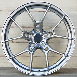 R18 AMZ DQ20 Hyper black 18x8.5 5x114.3 (1 foto / 1)