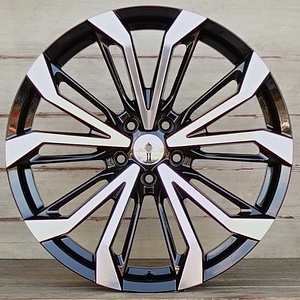 R18 AMZ 5468X Black polish 18x8 5x114.3 (1 foto / 1)