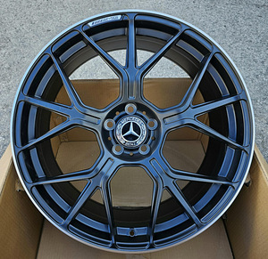 R20 MB AMG AMZ FA717 Mat black 20x8.5 5x112 (1 foto / 1)