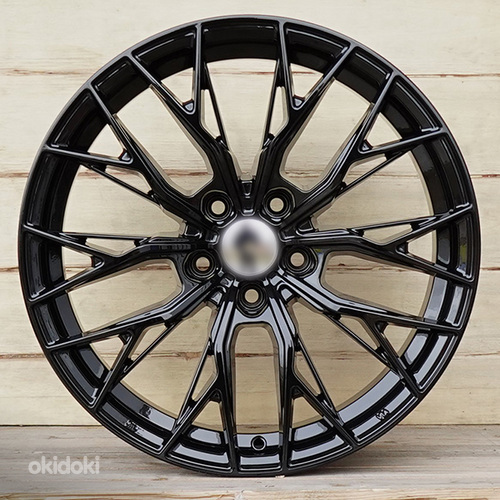 R18 AMZ H3243F Black dark 18x8 5x114.3