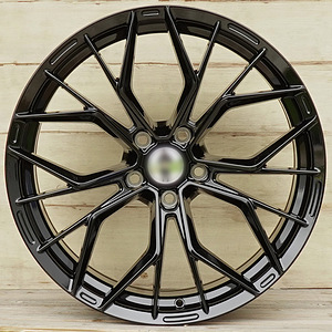 R18 AMZ F010 Black 18x8 5x114.3 (1 foto / 1)