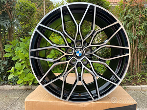 R19 BMW 5x120 AMZ H3242 Black Polished erilaiad 19x9.5 ja 19x8.5 (1 foto / 1)