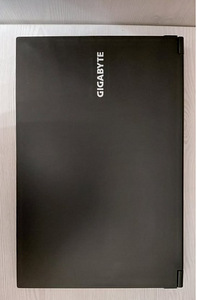 Mänguri GIGABYTE i7-13700H RTX 4060 GPU 16GB (2 foto / 2)
