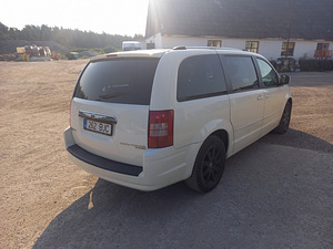 Chrysler grand voyager (5 foto / 8)
