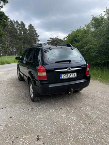 Hyundai linnamaastur. (6 foto / 11)