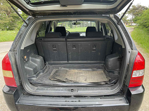 Hyundai linnamaastur. (7 foto / 11)