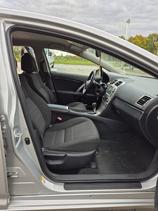 Toyota Avensis 2012 LPG BI XENON (8 foto / 10)