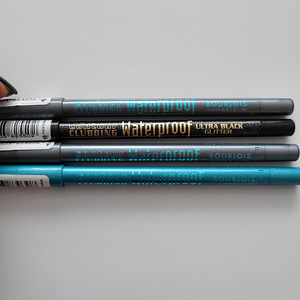 Bourjois Contour Clubbing Waterproof veekindel siilmapliiats (2 foto / 4)