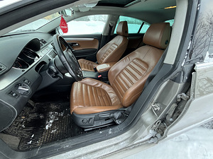 VW Passat CC 2.0 TDI (7 foto / 8)
