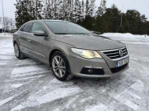 VW Passat CC 2.0 TDI (2 foto / 8)