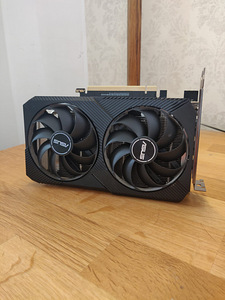 ASUS 3060 TI 8 GB (1 foto / 4)