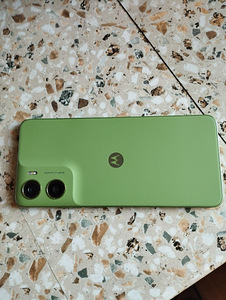 Motorola Moto G06 (5 фото из 5)