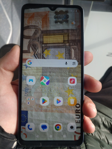 Redmi a 3 64 gb + memory card 138 gb + laadija