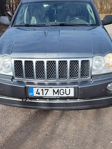 Продается автомобиль (8 фото из 9)
