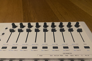 Arturia Keylab 49 MK2 MIDI-klaviatuur, vähe kasutatud. (1 foto / 6)