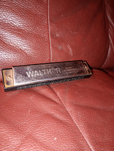 Губная гармошка Walther б/у с идеальным звуком (1 фото из 2)