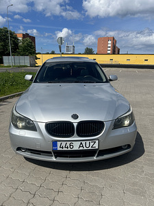 BMW E60 2005 525d (3 foto / 13)