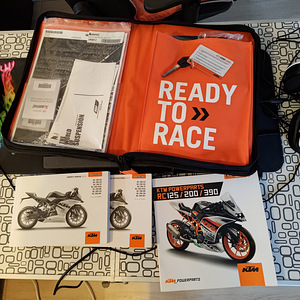 KTM RC 390 (6 фото из 8)