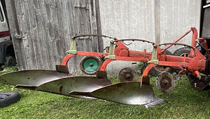 MTZ-i ader Kverneland A3 (1 foto / 1)