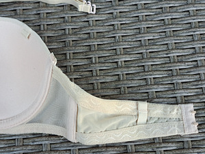 UUS Primark rinnahoidja, suurus: 75B (UK- 34B) (7 foto / 7)