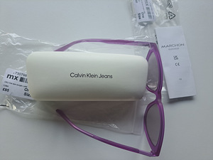 НОВЫЕ солнцезащитные очки Calvin Klein (9 фото из 10)