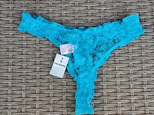 НОВЫЕ Primark стринги, размер: M/L (3 фото из 4)