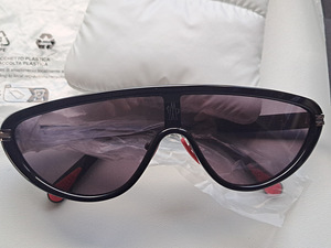 UUED Moncler päikeseprillid (2 foto / 9)