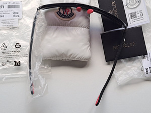 UUED Moncler päikeseprillid (6 foto / 9)