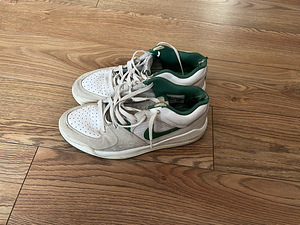 Nike Air Jordan (2 фото из 2)