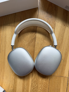 Apple AirPods Max Silver (оригинальные) + коробка (3 фото из 8)