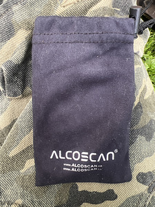 Portable SSD (2 foto / 3)