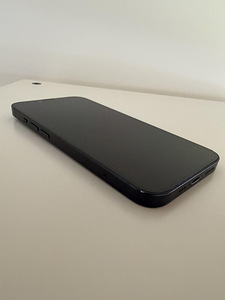 iPhone 13, 128GB, Midnight Black (6 фото из 9)